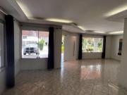 Casa com 3 dormitórios à venda, 300 m² por R$...