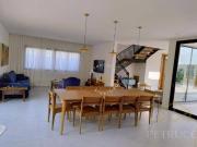 Casa com 4 dormitórios à venda, 370 m² por R$...