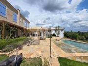 Casa com 5 dormitórios à venda, 688 m² por R$...