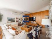 Casa com 5 dormitórios à venda, 577 m² por R$...