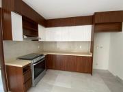 CASA RESIDENCIAL ARBOLADA, NUEVA