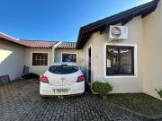 Casa Residencial com 2 quartos, 1 vaga e 52m² para...