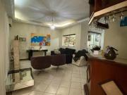 Casa Residencial com 3 dormitórios à venda, 200 m²...