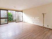 Casa residencial com 3 dormitórios e 4 vagas à venda no...