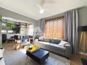 Casa residencial com 3 dormitórios e 5 vagas no bairro...