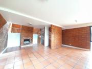 Casa Residencial com 3 quartos, 2 vagas e 190m² para...