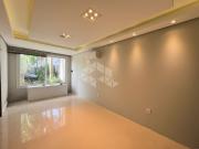 Casa Residencial com 3 quartos, 4 vagas e 230m² para...