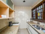 Casa Residencial com 3 quartos, 4 vagas e 372m² para...