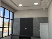 Casa Residencial com 3 Suítes à venda, 240 m² por R$...