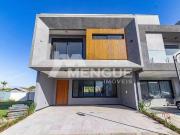 Casa residencial com 3 suítes e 3 vagas à venda no...