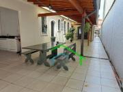 Casa Residencial com 4 dormitórios sendo 3 suítes à...