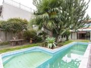 Casa Residencial com 4 quartos, 3 vagas e 450m² para...