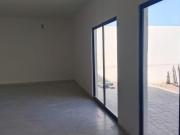 CASA RESIDENCIAL CON ALBERCA EN VENTA, SECTOR VIÑEDOS,...