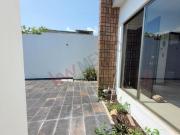 Casa Residencial con Terraza y Asador en Ampliación Terán