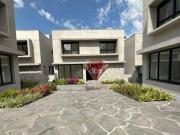 Casa residencial Condomínio no Hípica Max Garden