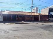 Casa Residencial e Comercial Casa de Rua com 3 Quarto s...