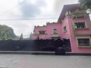 Casa Residencial en Avenida Francisco Sosa Santa...