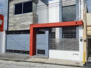 CASA RESIDENCIAL EN VENTA, AMPLIO TERRENO. CARMEN, CAMPECHE