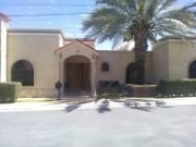 Casa residencial junto con departamento una planta en venta