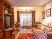 Casa Residencial mobiliada com 4 dormitórios sendo 2...