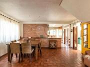 Casa Residencial no Campo Comprido