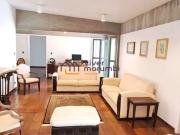 Casa Residencial no Real Parque em ótima rua privativa!