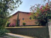 Casa Residencial ou Comercial com 3 Suítes à venda, 290...