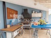 Casa residencial tipo sobrado com 4 dormitórios e 3...