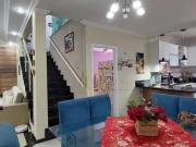 Casa com 3 dormitórios à venda, 172 m² por R$...