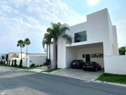 Casa Residencial y Club de Golf La Herradura Etapa A