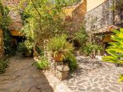 Casa en venta en Garriguella, de 300 m² 3 habitaciones...