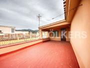 Villa en venta en plaza De Noves, Garriguella, de 180 m²...