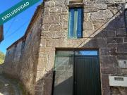 Casa rústica / Caserío en Venta en A Lama