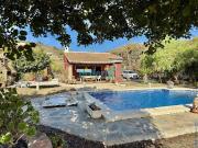 Casa rústica / Caserío en Venta en Benamocarra