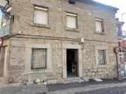 Casa rústica / Caserío en Venta en El Hoyo de Pinares