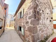 Casa rústica / Caserío en Venta en Poio