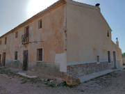 Casa rústica / Caserío en Venta en Yecla