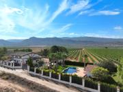 Casa rústica / Caserío en Venta en Yecla