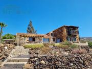 Casa rústica de alto standing de 4 dormitorios en venta...