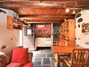 Casa Rustica ticinese con grazioso spazio esterno con...