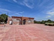 Casa rústica, Vinyols i els Arcs