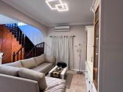 Casa + Salón Comercial + Departamento