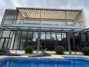 Casa Salón de Eventos en VENTA con departamentos