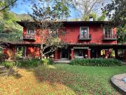 Casa Santa María Ahuacatlan