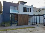 Casa Segunda sección de bugambilias. $14,000,000