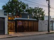 Casa amueblada, con piscina y paneles solares, cerca de...