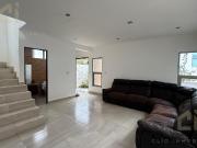 Casa semi amueblada en renta en Fracc. Lomas de la...