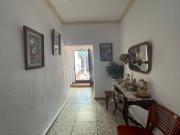 Casa semi céntrica en Cabra