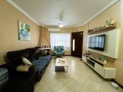 Casa semi mobiliada, 3 dormitórios, 1 suíte, 2 vagas,...