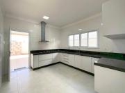 Casa Semi Mobiliada com 3 dormitórios à venda, 168 m²...